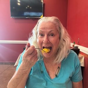 Meet your Posher, Jan